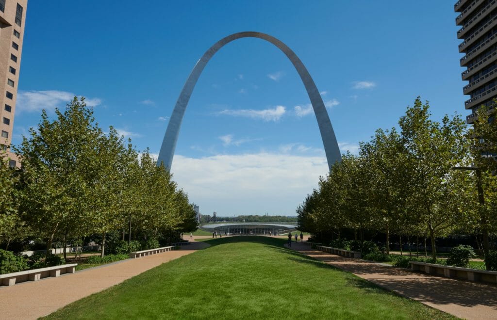 Halka Nursery Project: Tree Plantings at the Gateway Arch